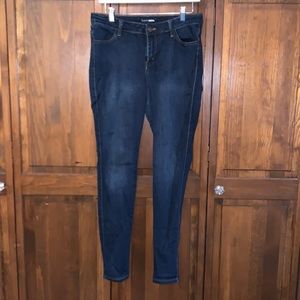 Fashionnova Skinny Jegging